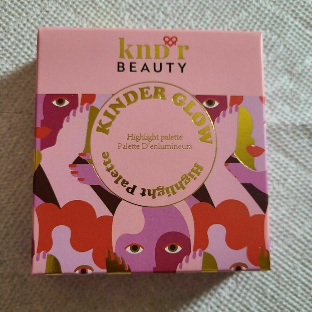 KNDR Beauty Kinder Glow Highlight Palette NEW